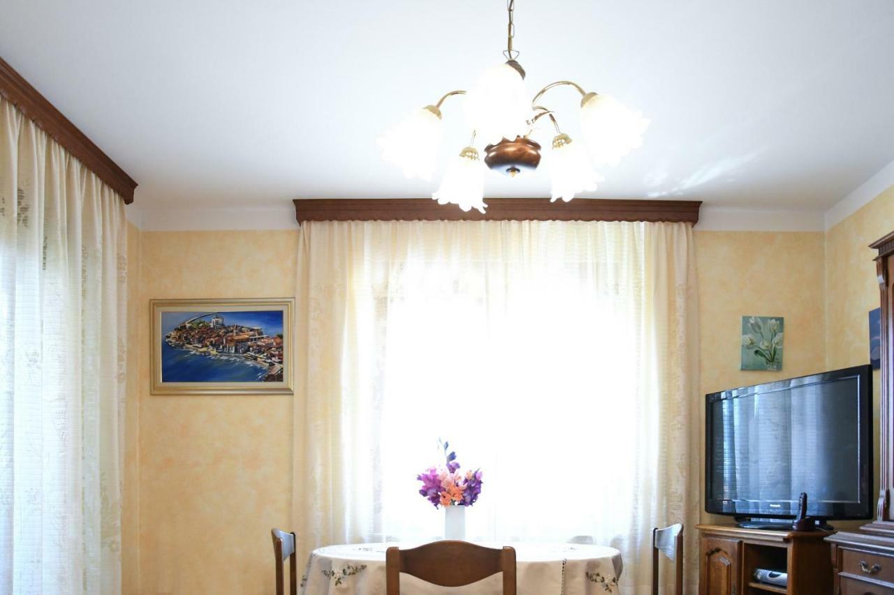 Duska Apartment Umag Exterior foto